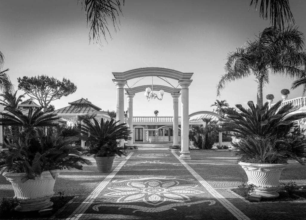 La Fontanina Hotel Giugliano In Campania Bagian luar foto
